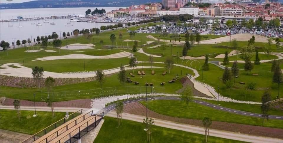 Koper Center Apartment Near-Beach-Free-Garage-Parking Bagian luar foto